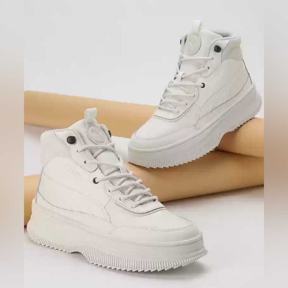💙💙💙 PUMA Mayra high top lace up frosted ivory sneakers, size 8